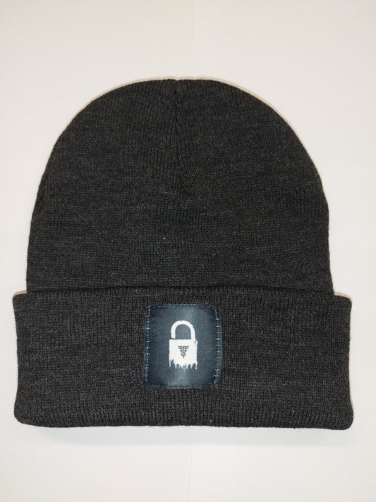 "Lock" beanie